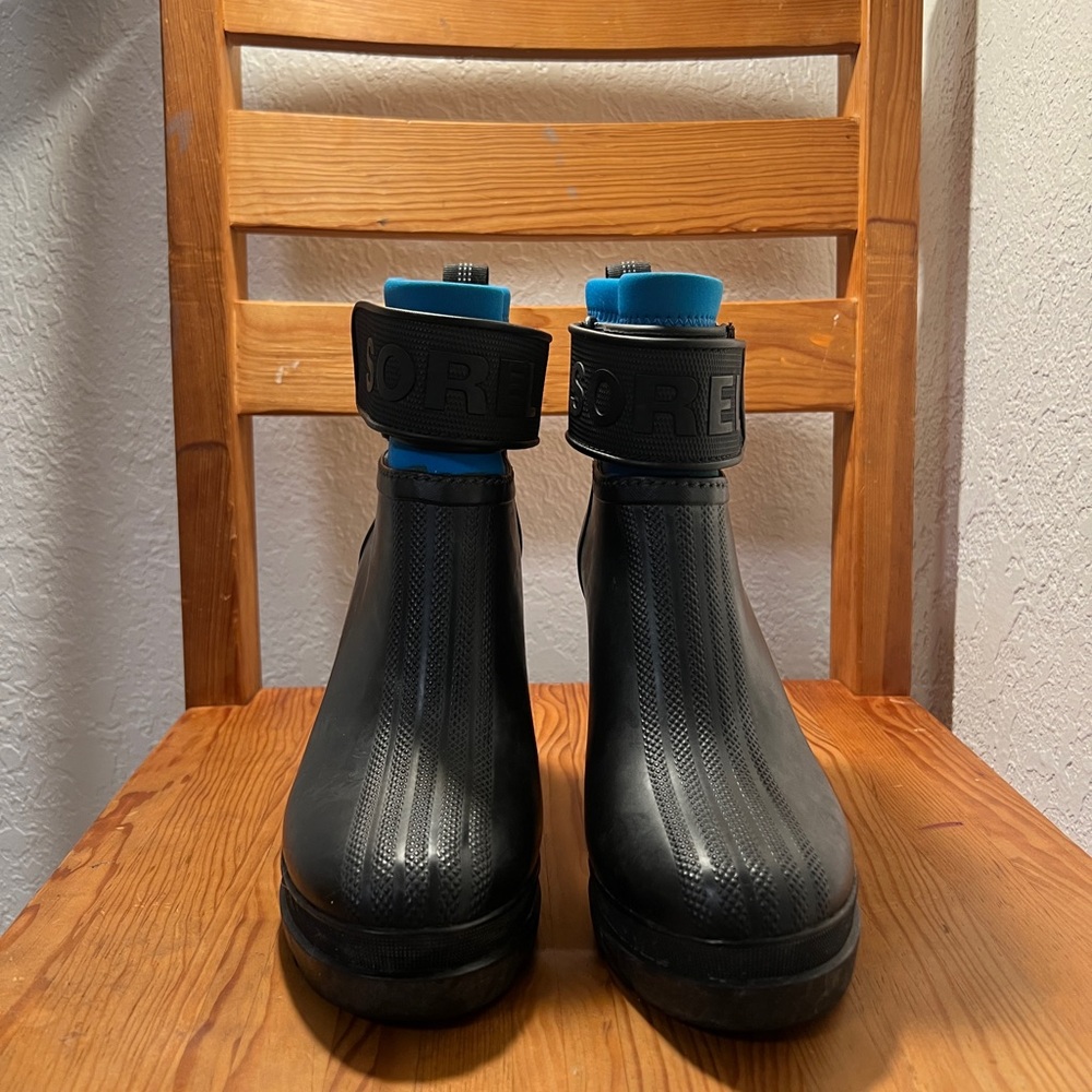 Kids Black and Blue Boots